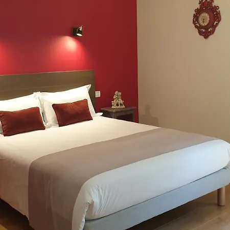 Chateau De Grandmont D'hotes Blace